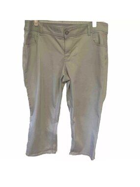 2 Pairs Lane Bryant Tighter  tummy technology capris. sz 18 Denim &cream Stretch
